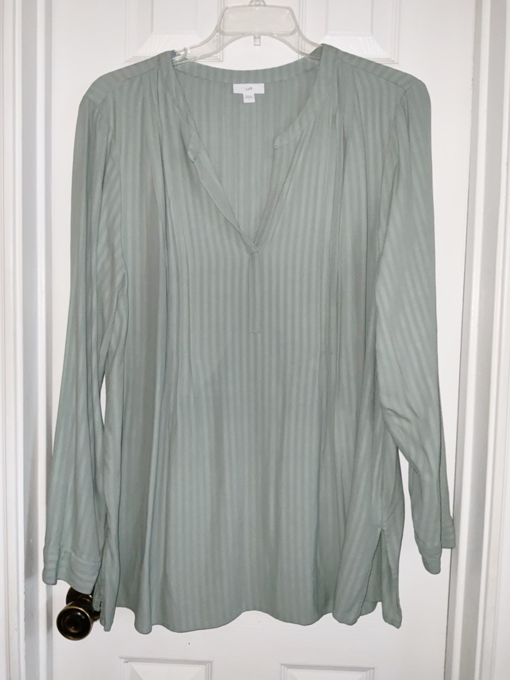 J Jill Sage Green Pintuck Pleated Popover Tunic Blouse Sz L Casual Classic